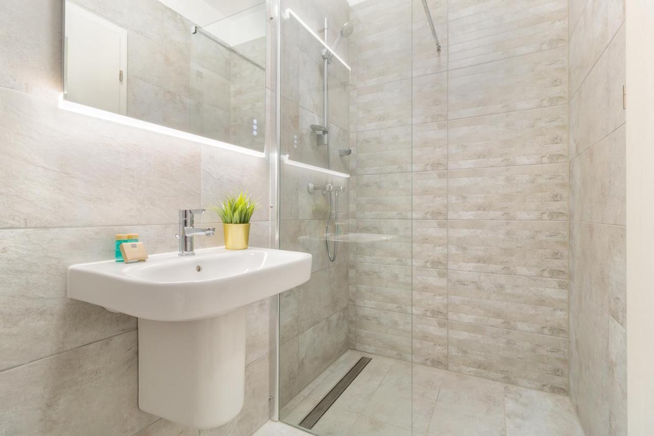 Vancouver Flat 오라데아 외부 사진